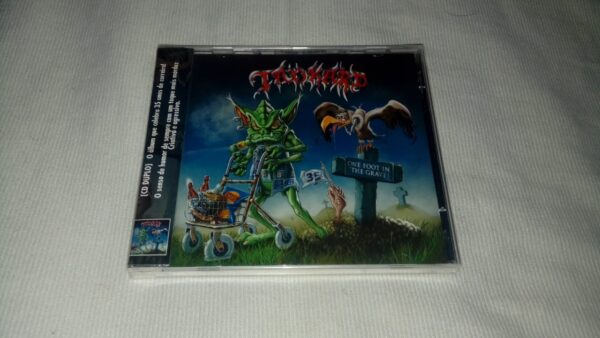 TANKARD - One Foot in the Grave - (duplo)