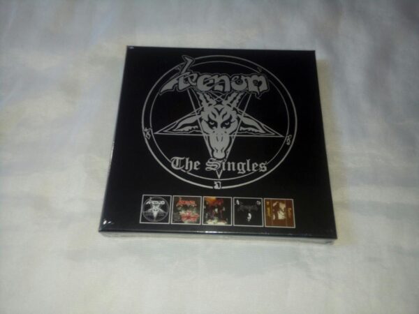 VENOM - The Singles 7" BOX SET - Imagem 3